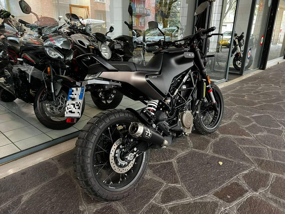 Husqvarna Svartpilen 401 (2021 - 23) (3)