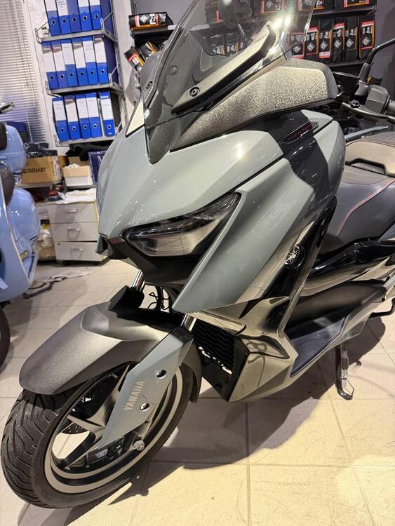 Yamaha X-Max 300 Tech Max (2021 - 24) (2)