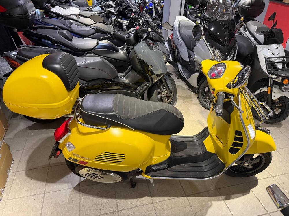 Vespa GTS 300 Super Sport (2017 - 19) (4)