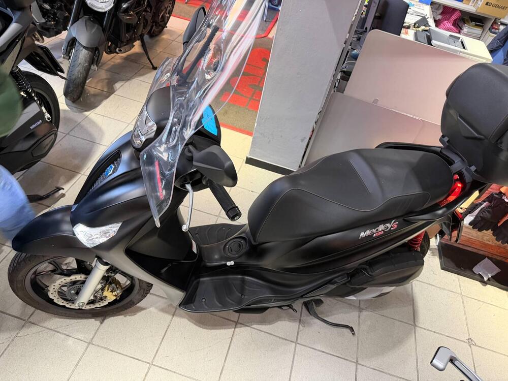 Piaggio Medley 150 S ABS (2021 - 25) (3)