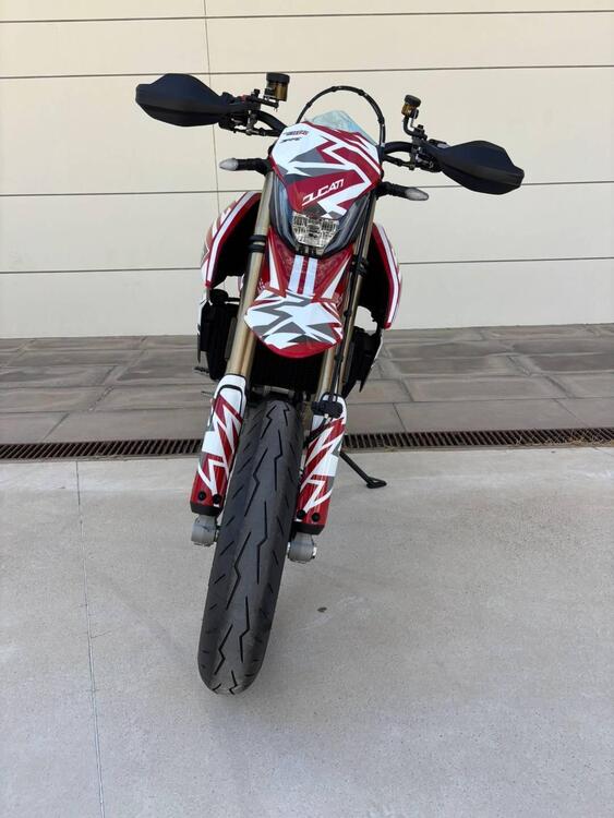 Ducati Hypermotard 698 Mono (2024 - 25) (2)