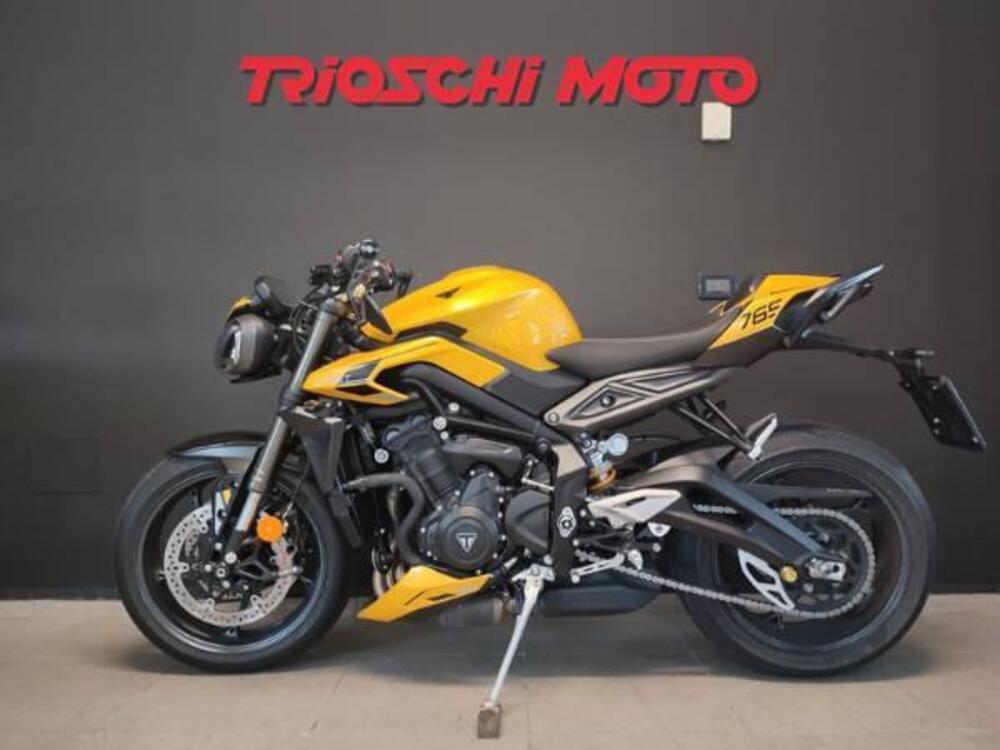Triumph Street Triple 765 RS (2023 - 25) (2)