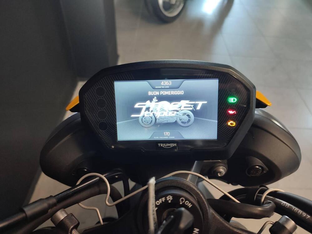 Triumph Street Triple 765 RS (2023 - 25) (4)