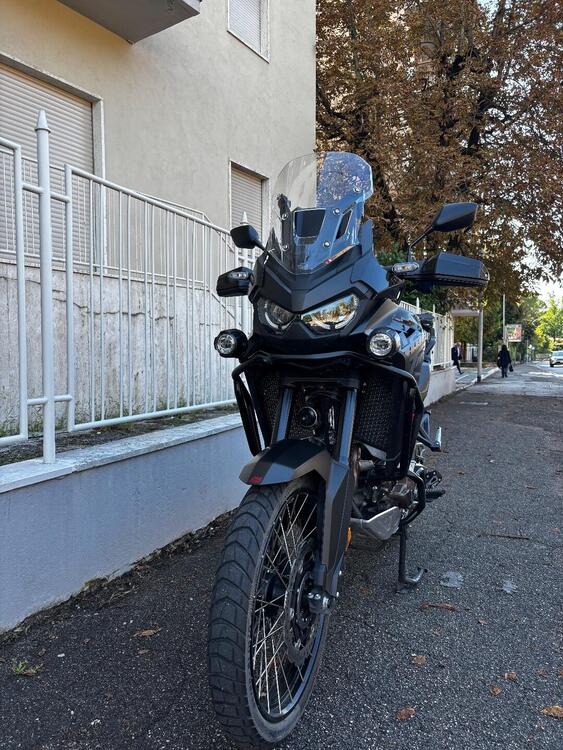 Honda Africa Twin CRF 1100L ES (2024 - 25) (3)