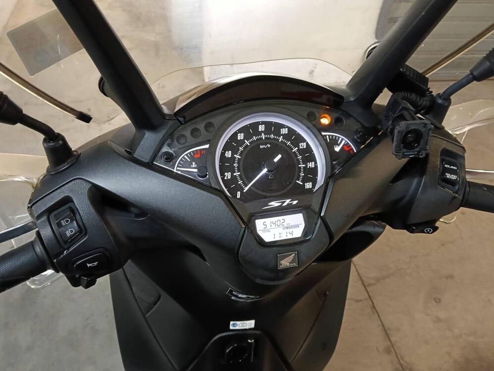Honda SH 150 i (2017 - 19) (2)