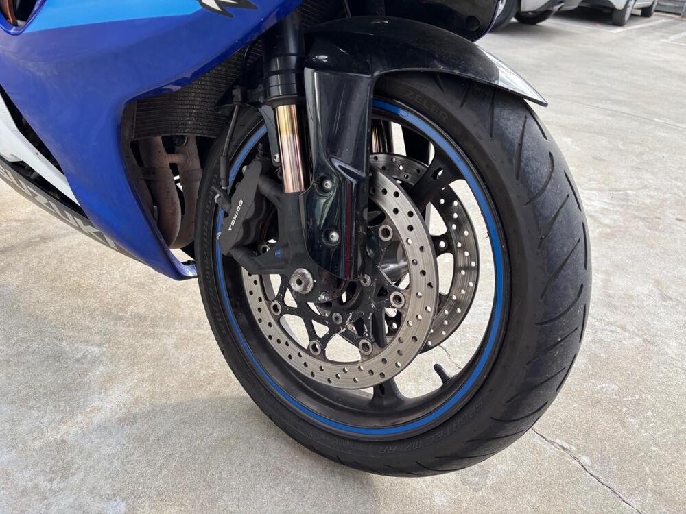 Suzuki GSX R 750 (2006 - 07) (5)