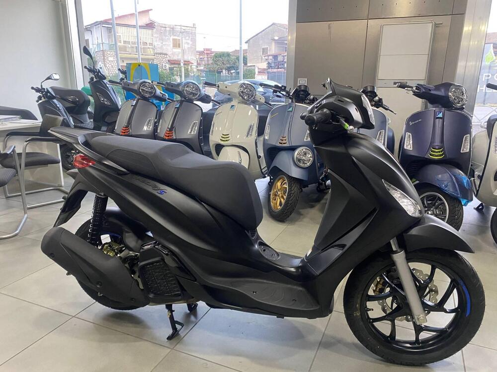 Piaggio Medley 200 S (2025) (2)