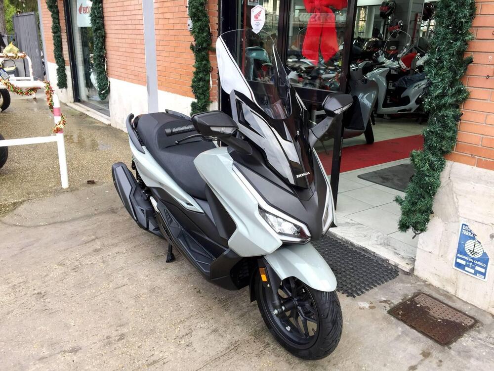 Honda Forza 350 (2025) (2)