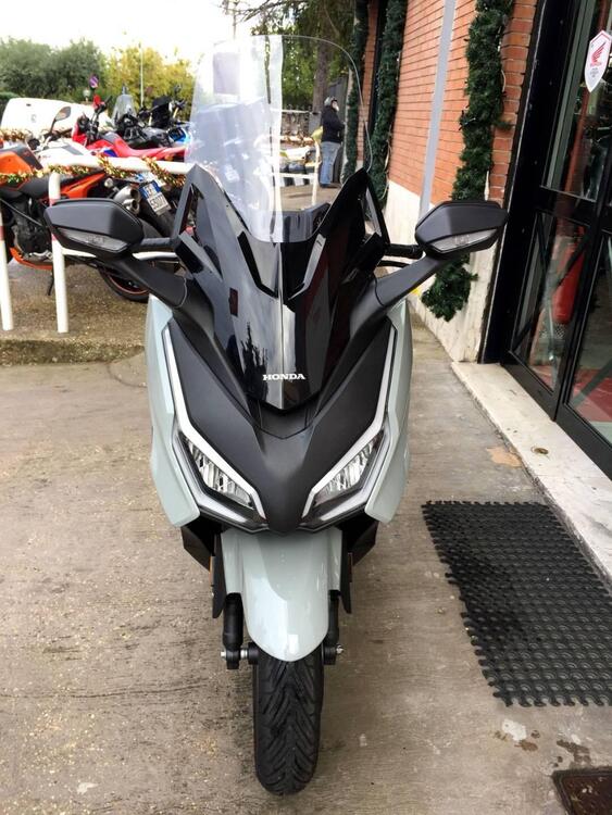 Honda Forza 350 (2025) (3)