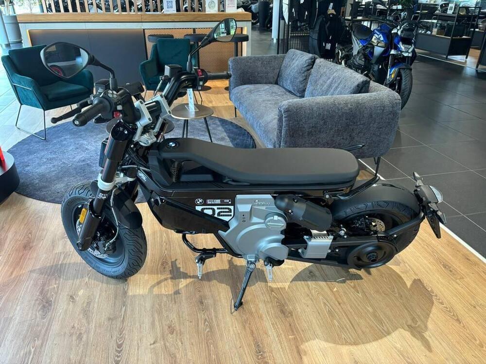 Bmw CE 02 (2024 - 25) (2)