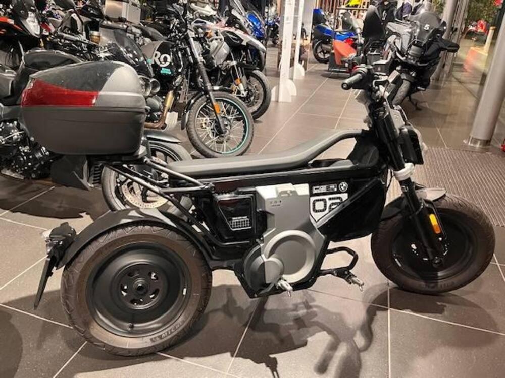 Bmw CE 02 (2024 - 25) (3)