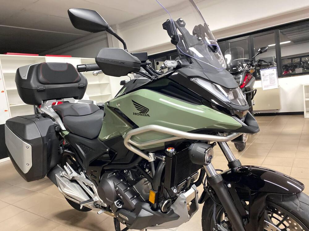 Honda NC 750 X DCT (2025) (4)