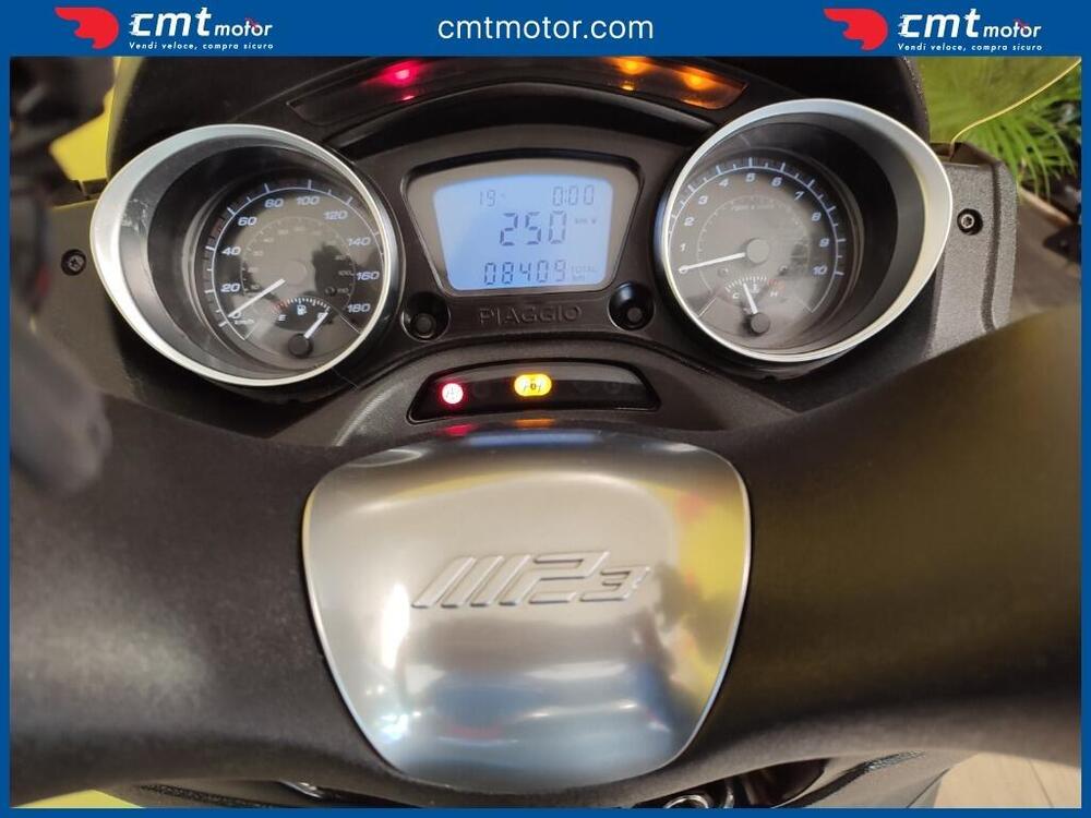 Piaggio MP3 300 ABS Hpe (2021 - 24) (5)