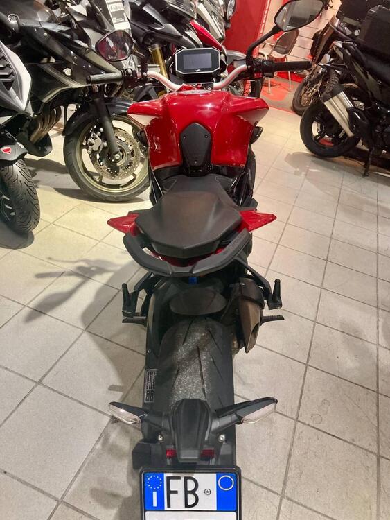 MV Agusta Brutale 800 Rosso (2021 - 23) (3)