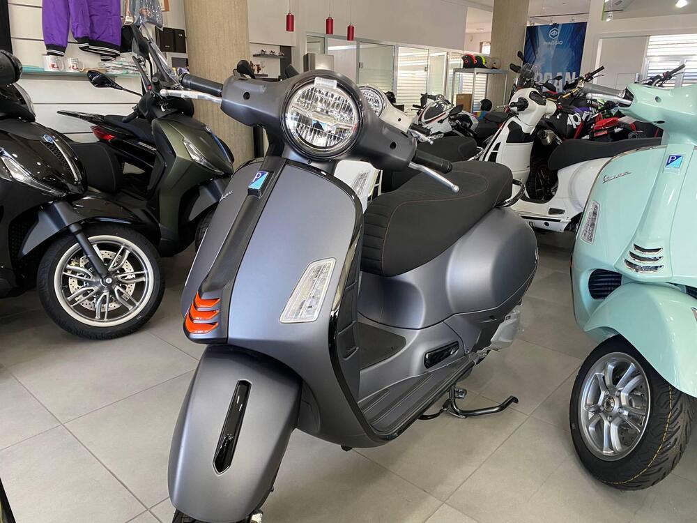 Vespa GTS 310 Supersport (2025) (3)