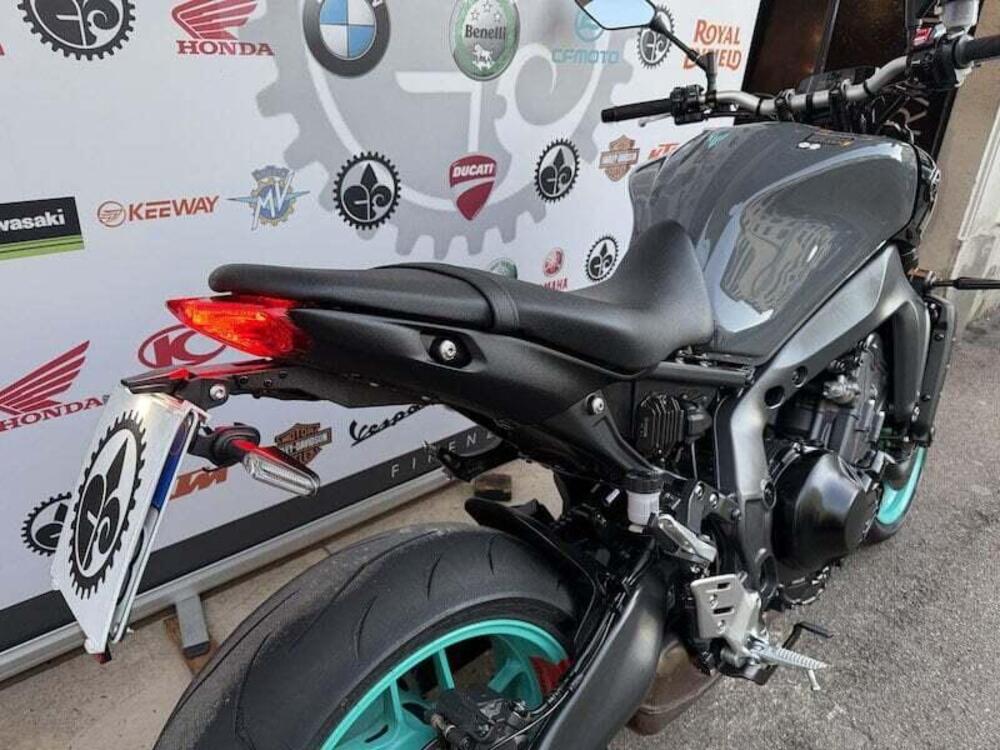 Yamaha MT-09 (2021 - 23) (4)