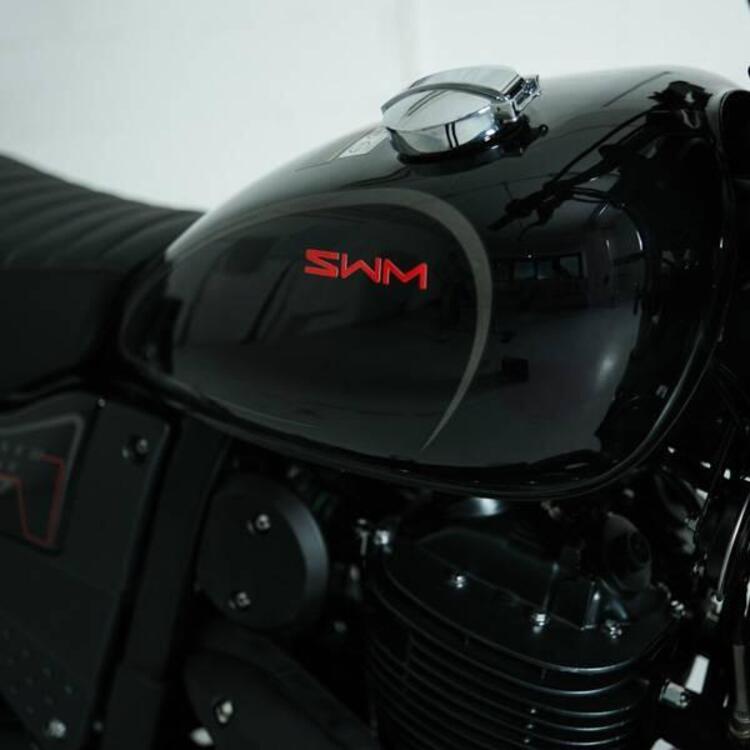 Swm Silver Vase 650 (2025 - 26) (3)