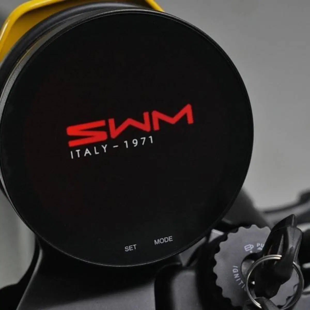 Swm Super Six6 650 (2026) (10)