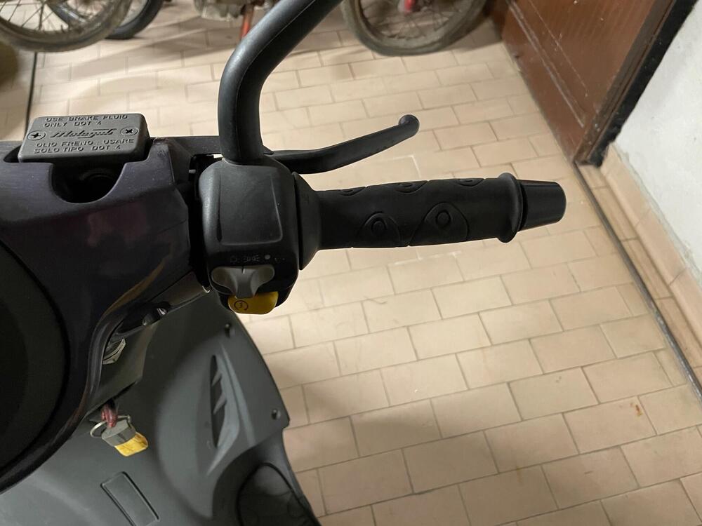 Malaguti F18 Warrior 125 (2000 - 01) (5)