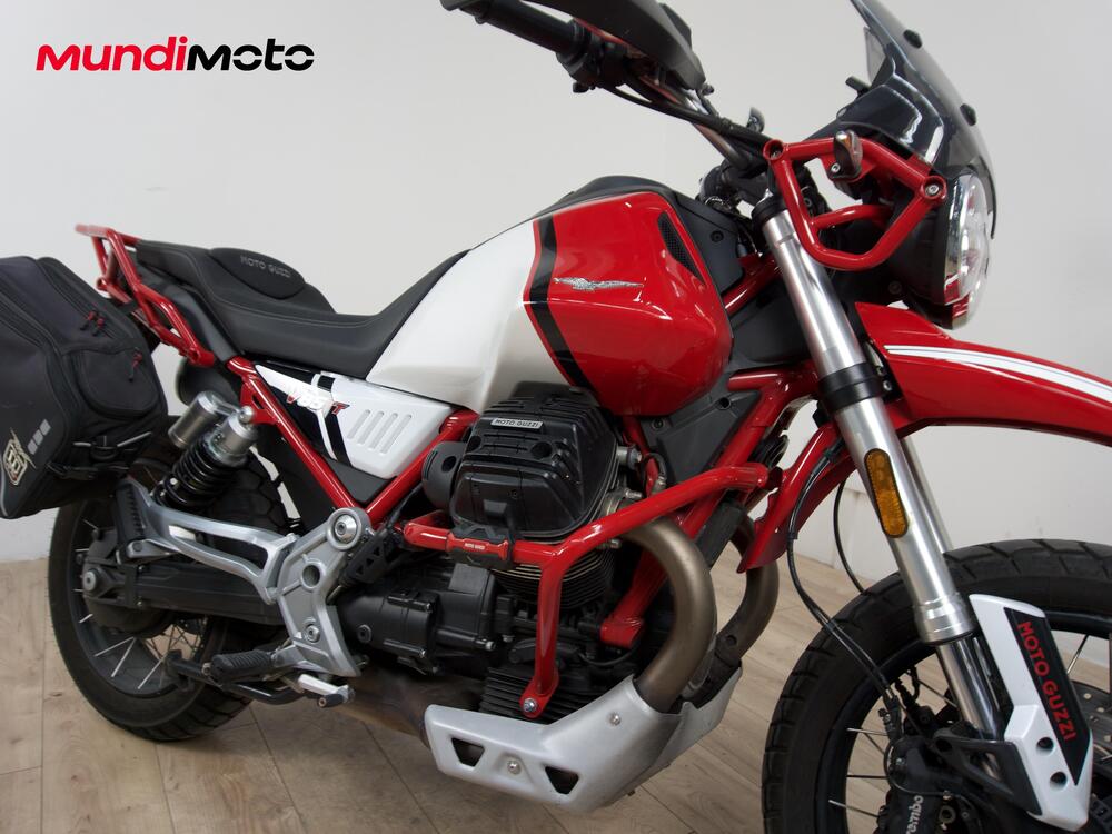 Moto Guzzi V85 TT Evocative Graphics (2021 - 23) (5)