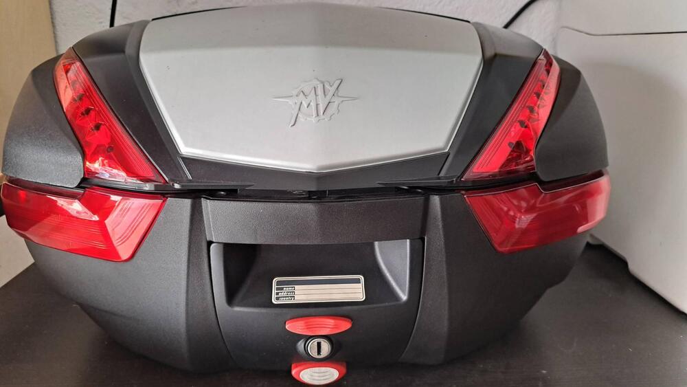 MV Agusta Turismo Veloce 800 Lusso (2021 - 23) (5)