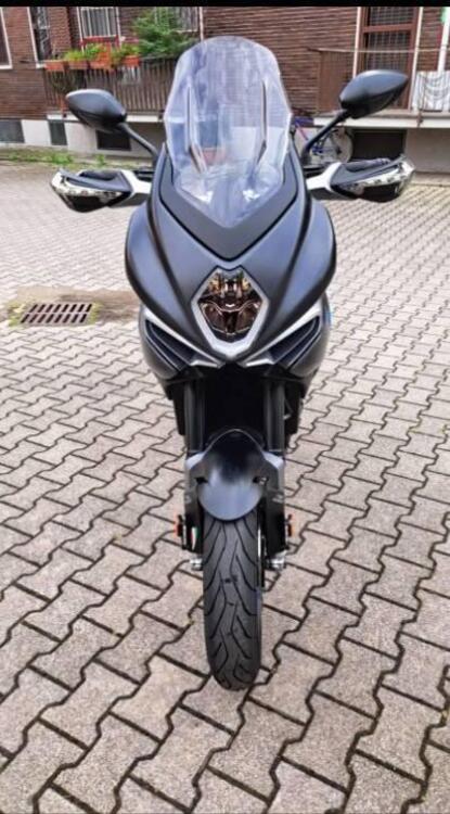 MV Agusta Turismo Veloce 800 Lusso (2021 - 23) (3)