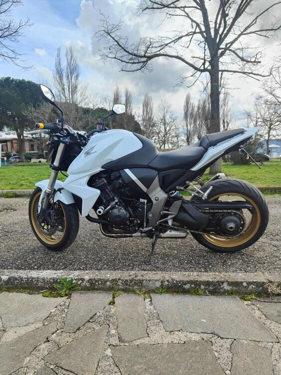 Honda CB 1000 R (2008 - 10) (2)