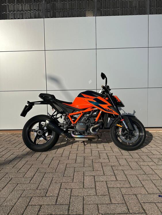 KTM 1290 Super Duke R (2021) (5)