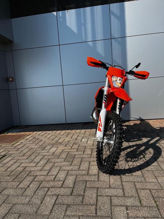 KTM 150 EXC TPI (2023) (2)