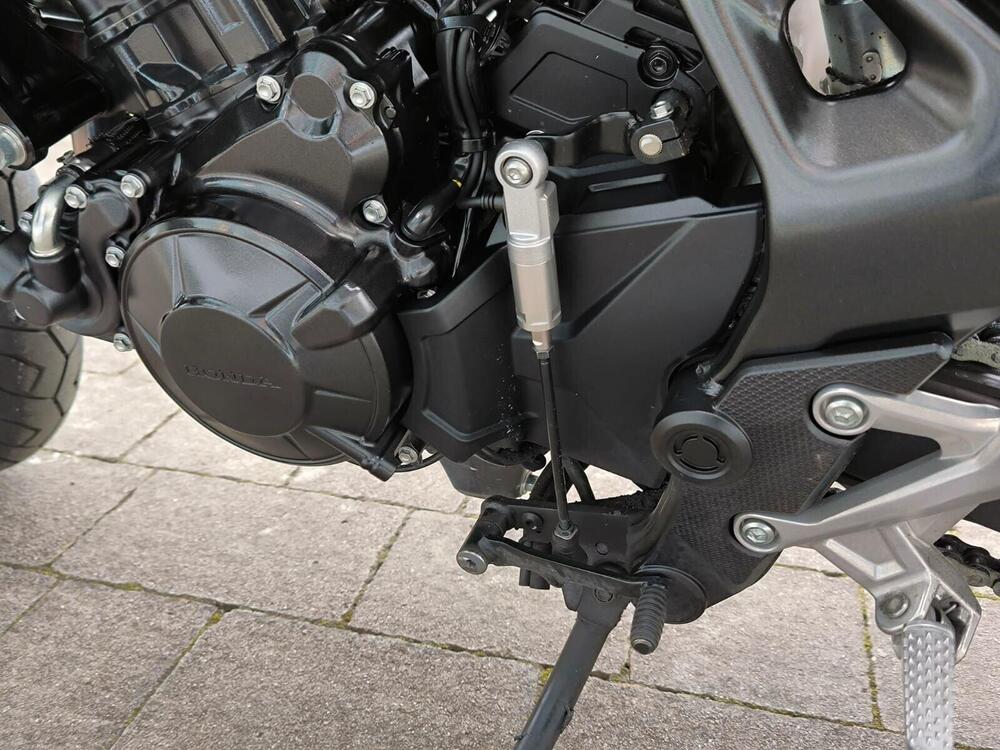 Honda CB 750 Hornet (2023 - 24) (5)