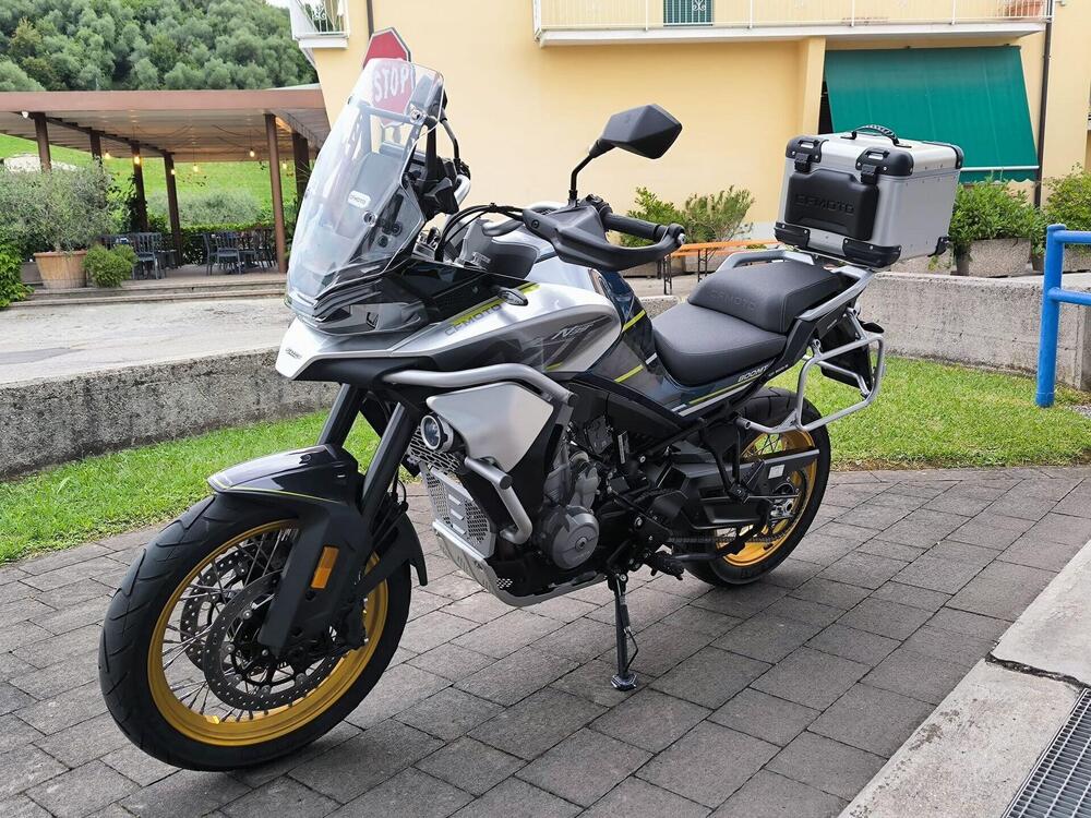 CFMOTO 800MT Touring (2022 - 25) (2)