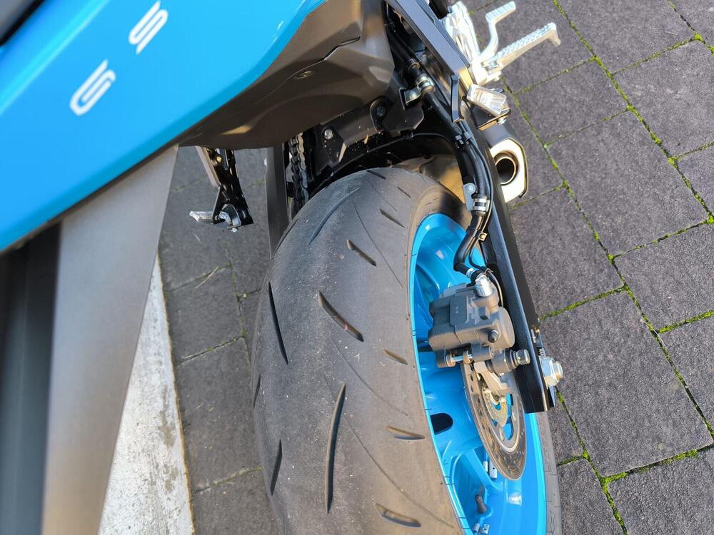 Suzuki GSX-8S (2023 - 24) (3)