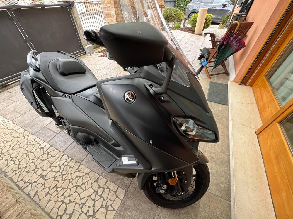 Yamaha T-Max 560 (2022 - 24) (5)