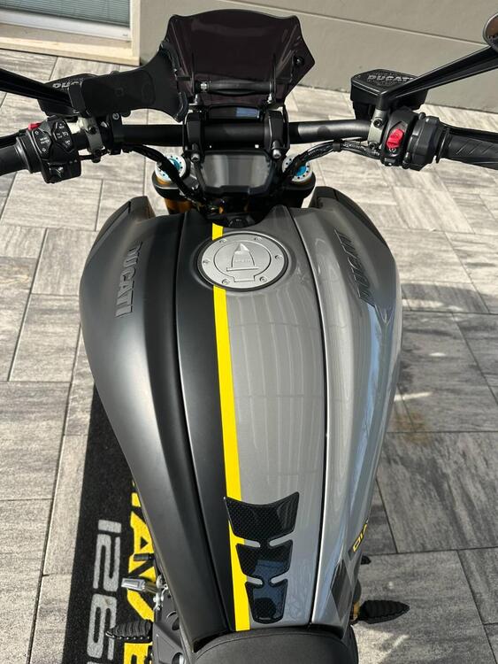 Ducati Diavel 1260 S (2021 - 22) (5)