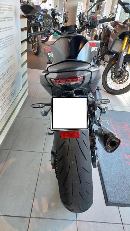 Yamaha MT-09 Y-AMT (2024 - 25) (2)