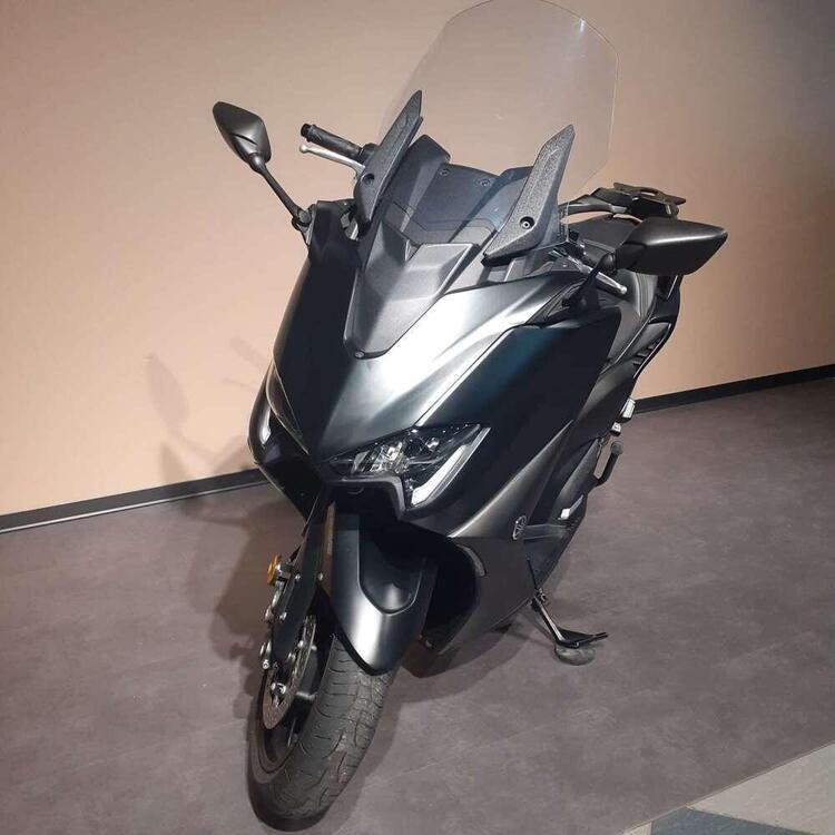 Yamaha T-Max 560 (2020 - 21) (4)