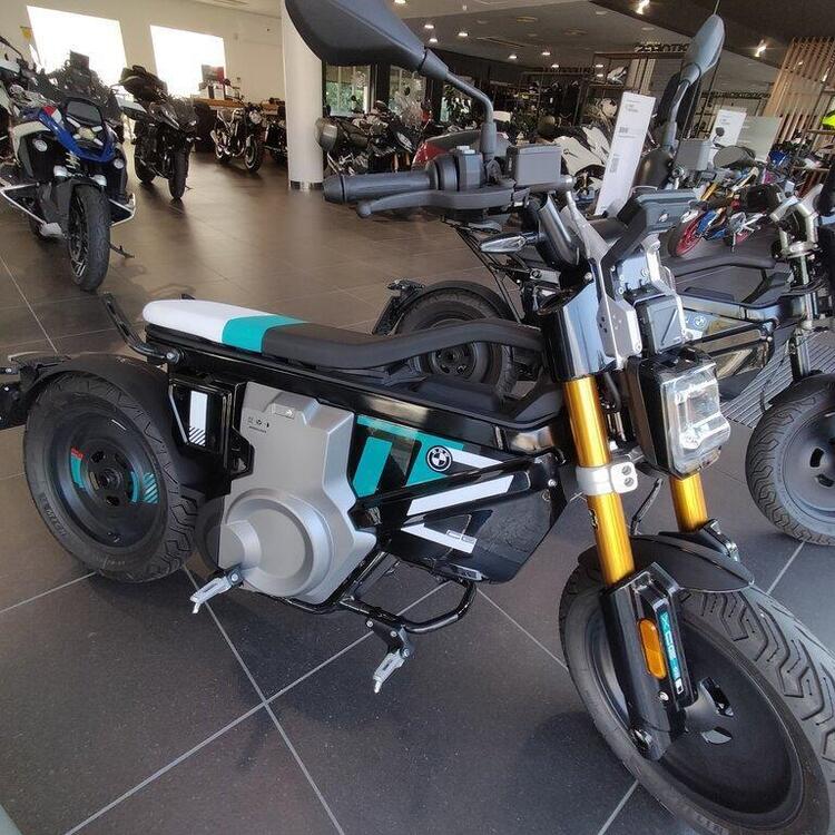 Bmw CE 02 AM (2024 - 25) (3)