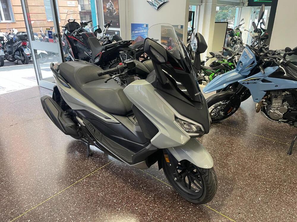 Honda Forza 350 (2022 - 24) (2)