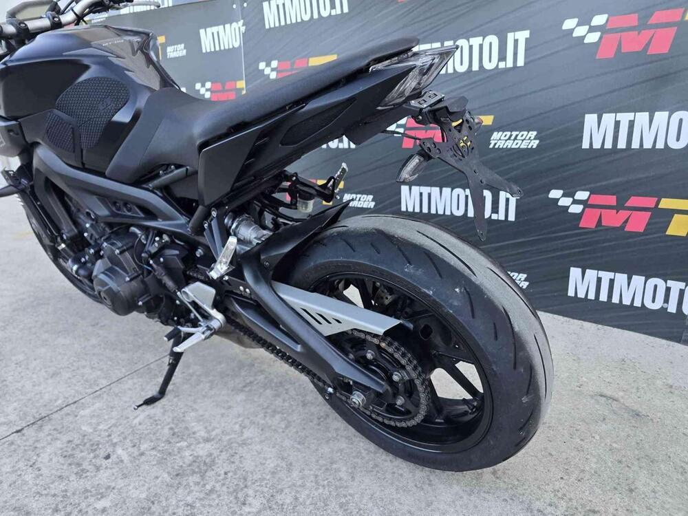 Yamaha MT-09 (2017 - 20) (3)