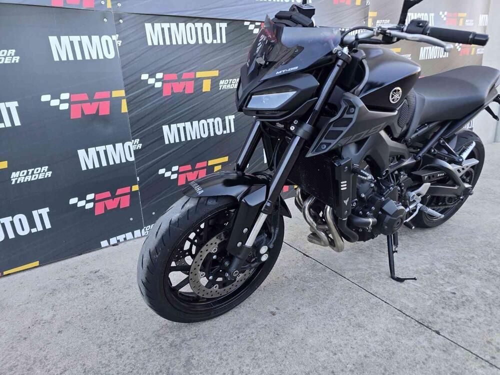 Yamaha MT-09 (2017 - 20) (4)
