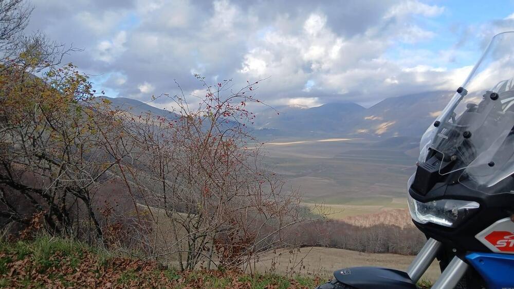 Moto Guzzi Stelvio Duecento Tributo (2025)