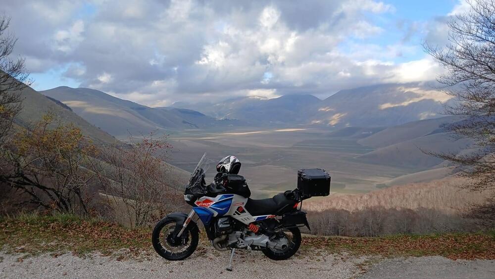 Moto Guzzi Stelvio Duecento Tributo (2025) (3)