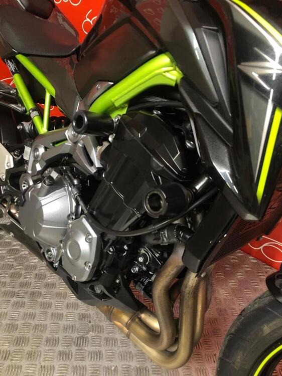 Kawasaki Z 900 (2017 - 18) (5)