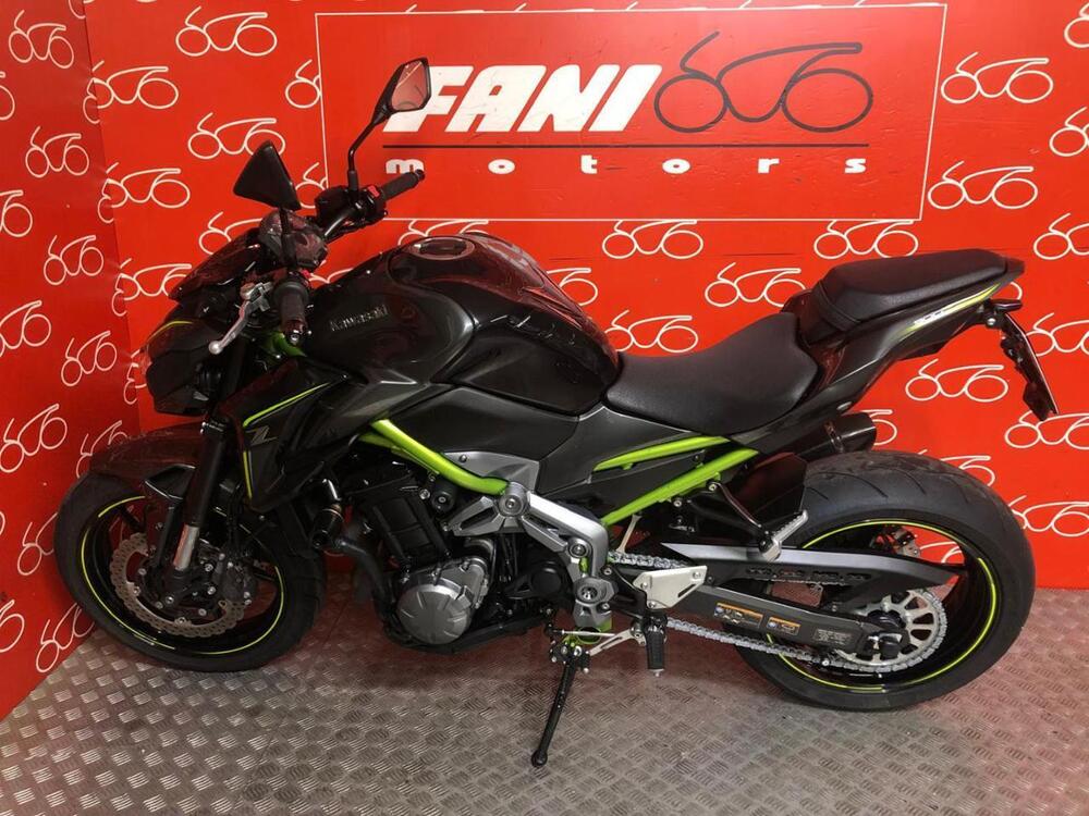 Kawasaki Z 900 (2017 - 18) (3)