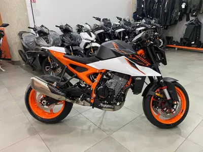 KTM 990 Duke R (2026) nuova
