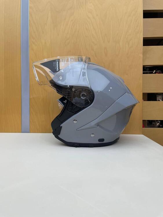 H 21 GREYGLOSS Airoh (3)