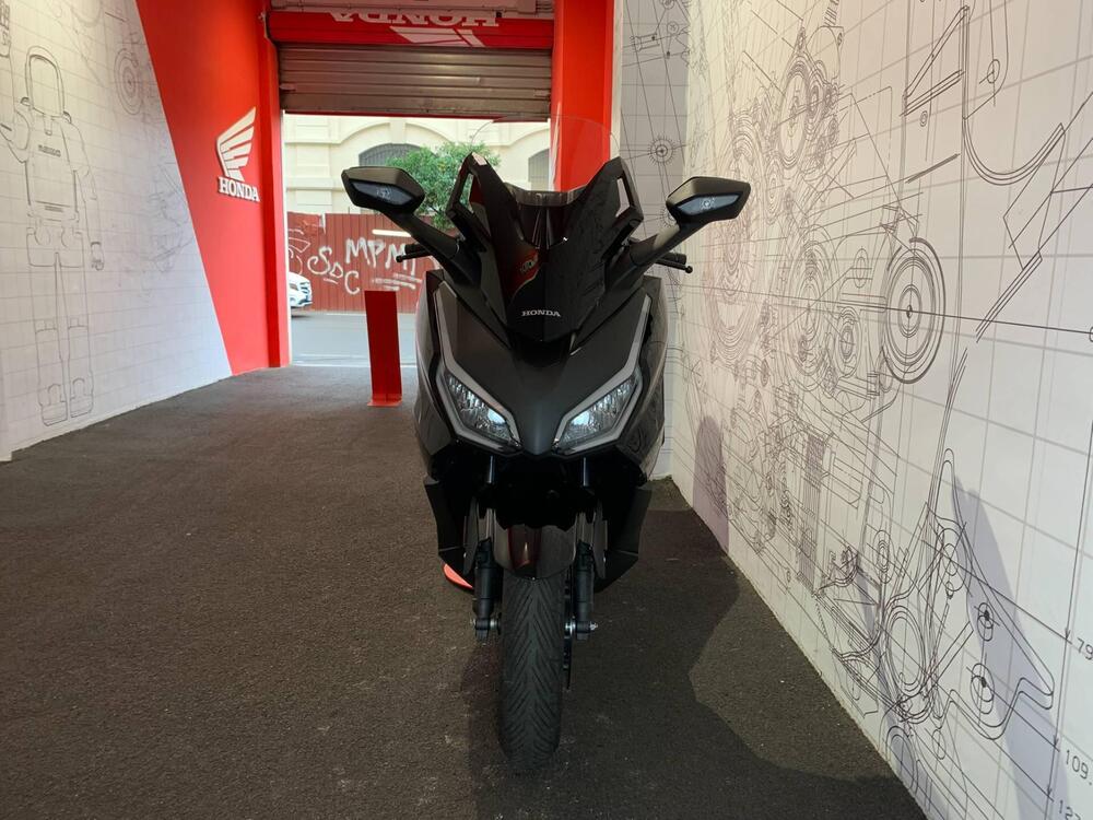 Honda Forza 350 Deluxe (2025) (5)