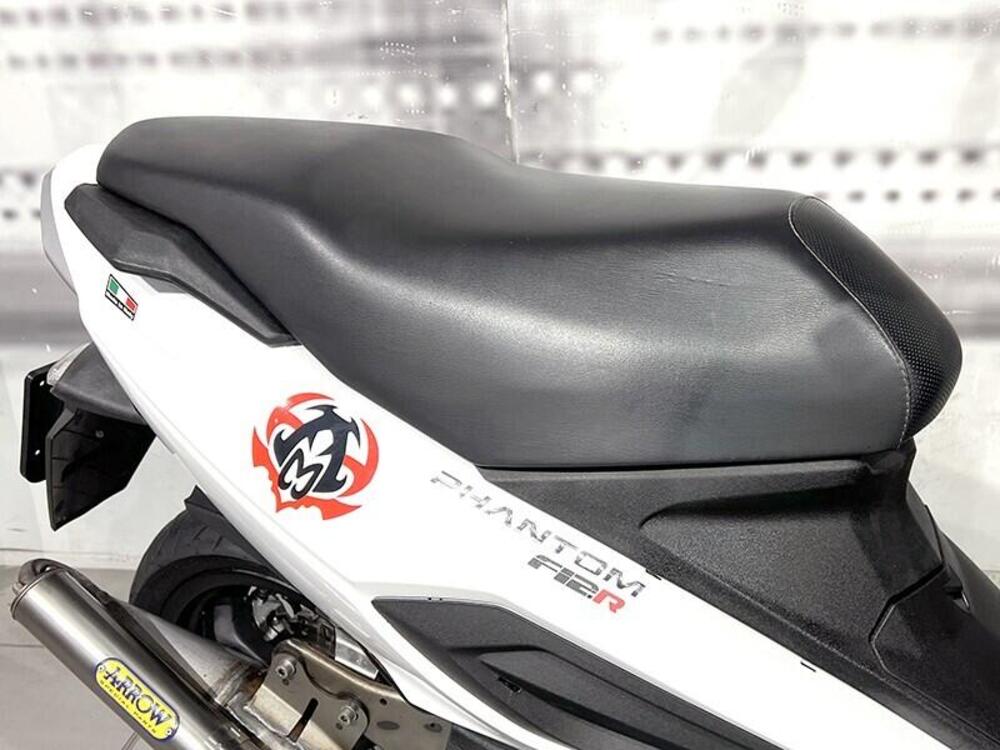 Malaguti F12 Phantom 50 GP (4)