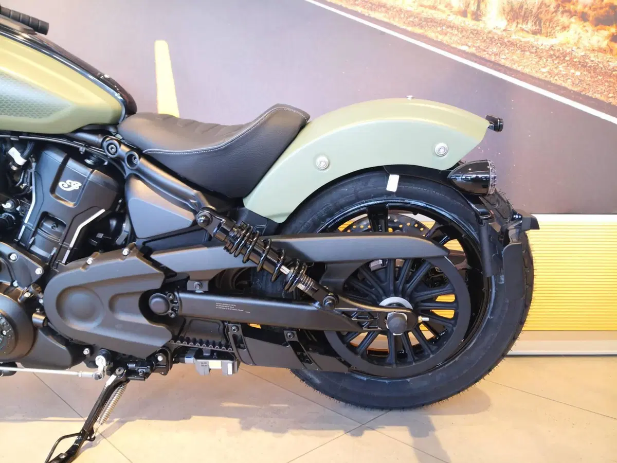 Indian Scout 1250 Bobber Limited + Tech (2025 - 26) (9)