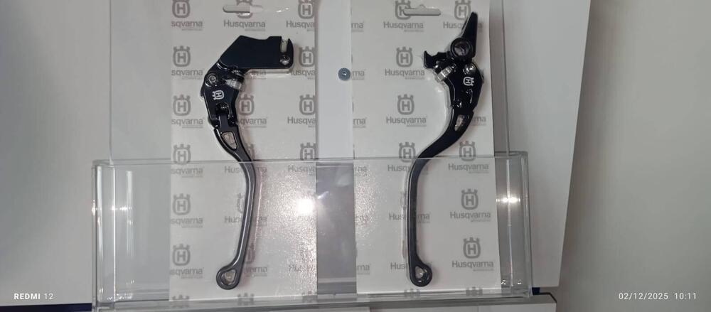 COPPIA LEVE ANTIROTTURA IN CNC Husqvarna